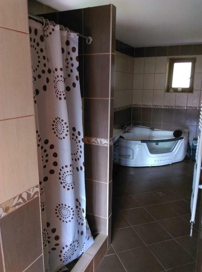 Apartman Pod Kalvariou - Rodinny Dom Banská Štiavnica Exterior foto